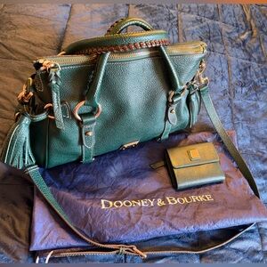 Dooney & Bourke Emerald Green Leather Wallet with Logo Plaque